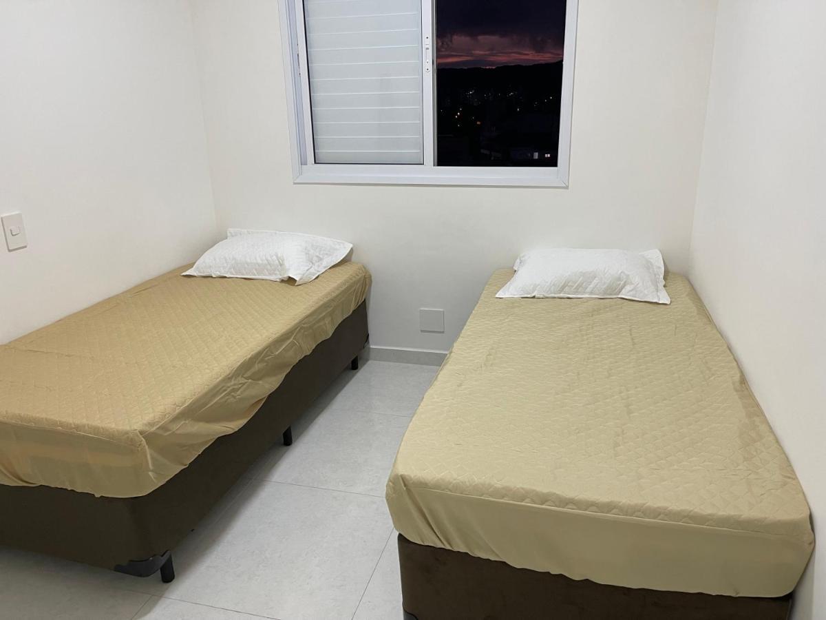 Lazer De Resort A Poucos Passos Da Praia กัวรูจา ภายนอก รูปภาพ